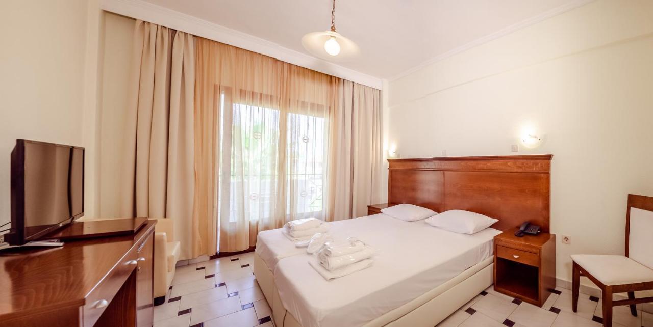 Tresor Sousouras Hotel Hanioti Cameră foto