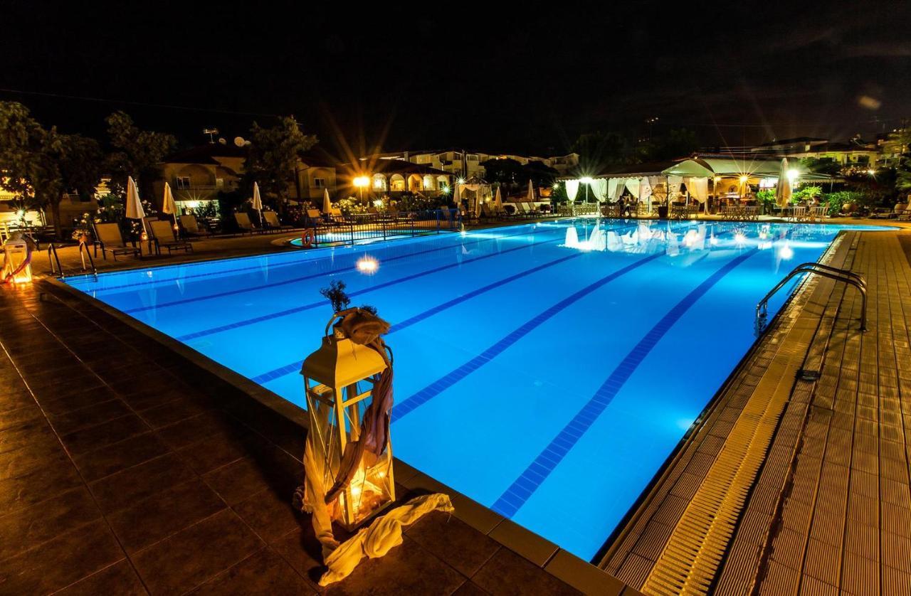 Tresor Sousouras Hotel Hanioti Exterior foto