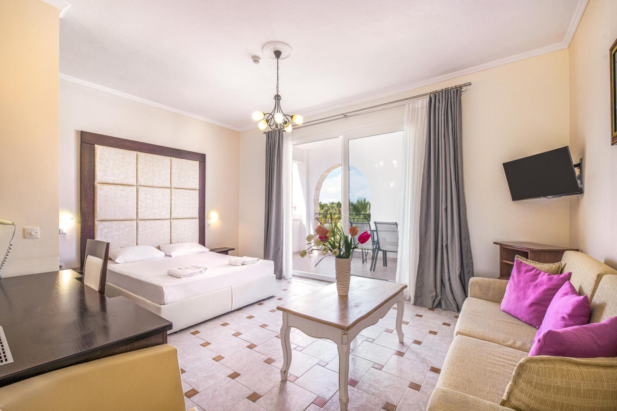 Tresor Sousouras Hotel Hanioti Exterior foto